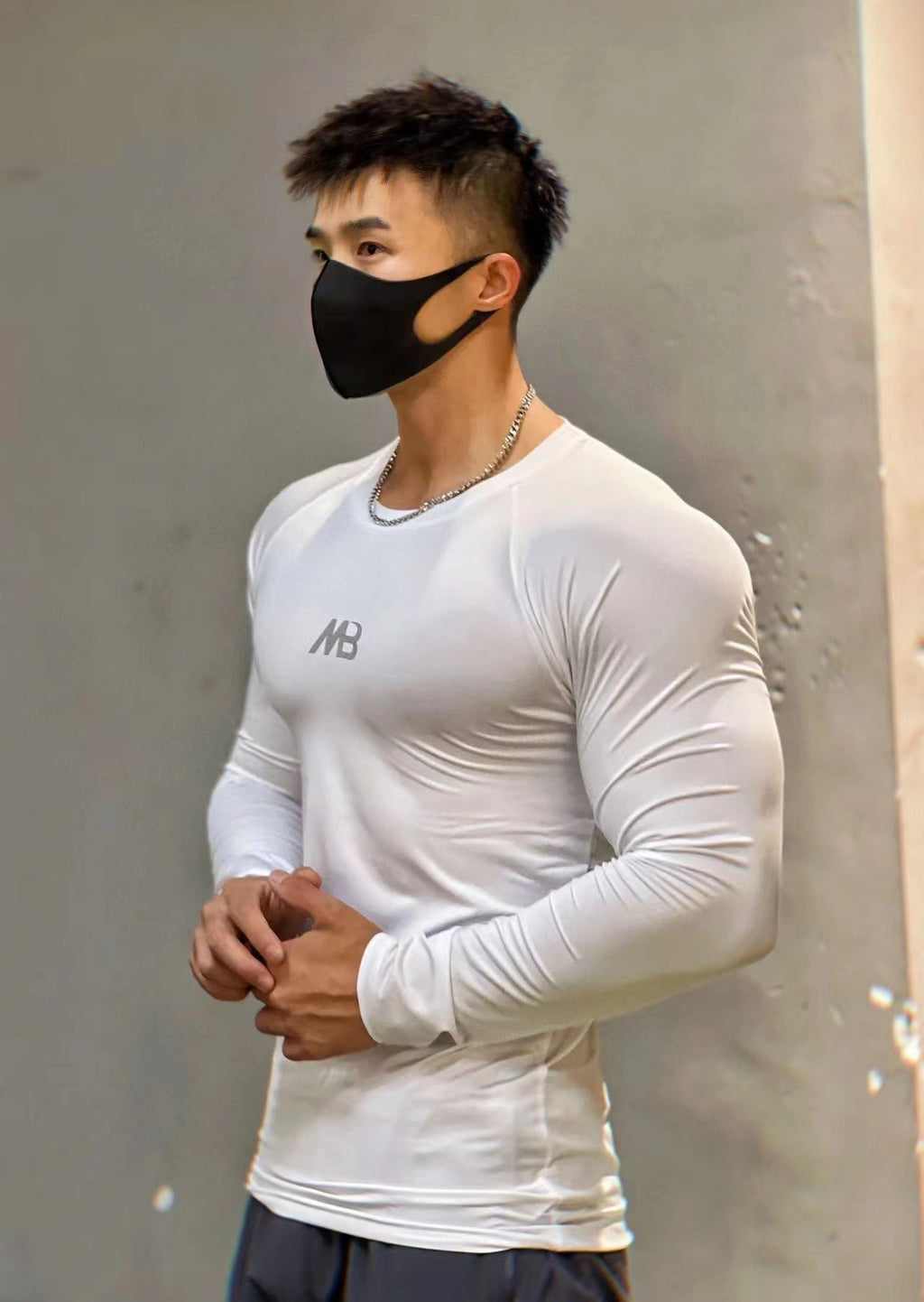 Fitness Men's Solid Color Long Sleeve Compression Elastic Quick-Dry Athletic Top Breathable T-Shirt Base Layer Workout Shirt